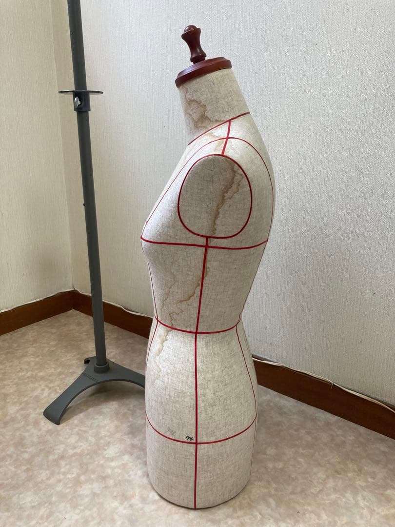 TOKYO KIIYA 東京キイヤ レディースマネキン