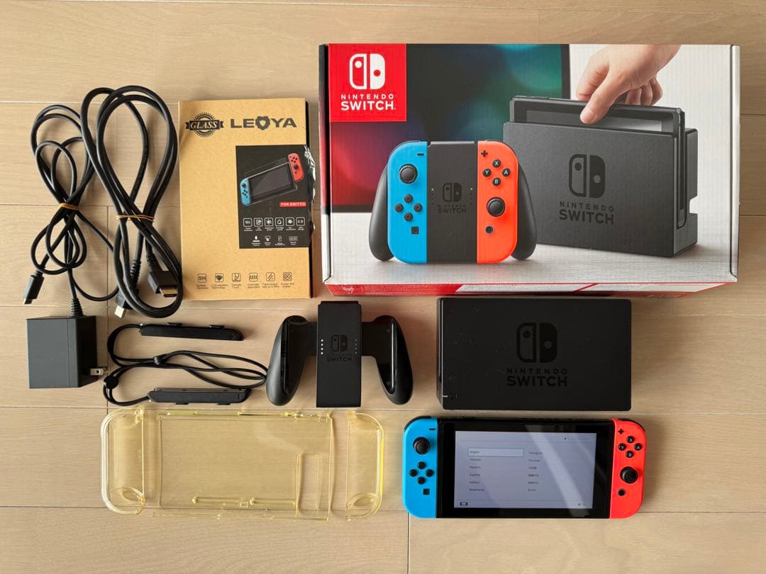 Nintendo Switch 本体 保護フィルム ケース付き