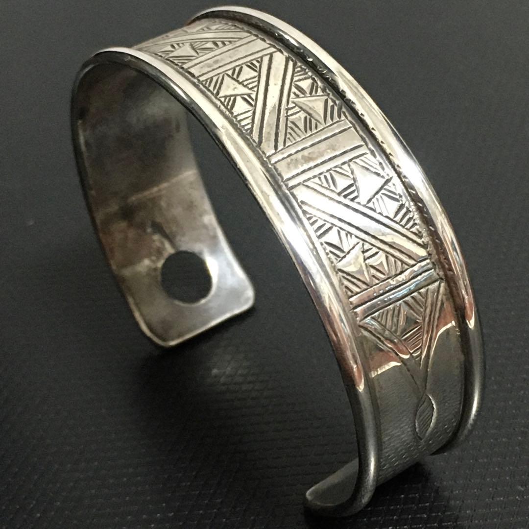 良品　トゥアレグ　シルバー　バングル　本物　ブレスレット　銀　Touareg