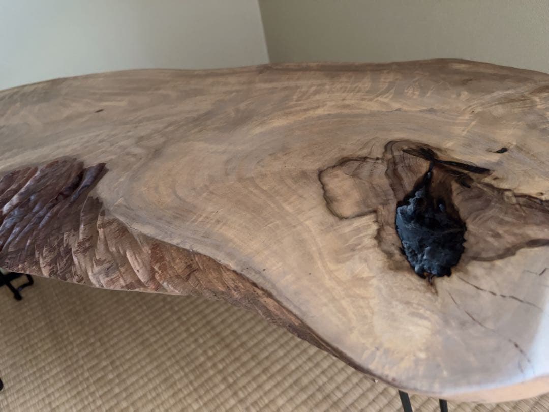 天然木　一枚板ローテーブル