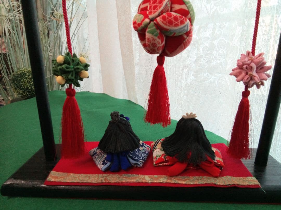 ちりめん細工　吊し飾りとお雛様