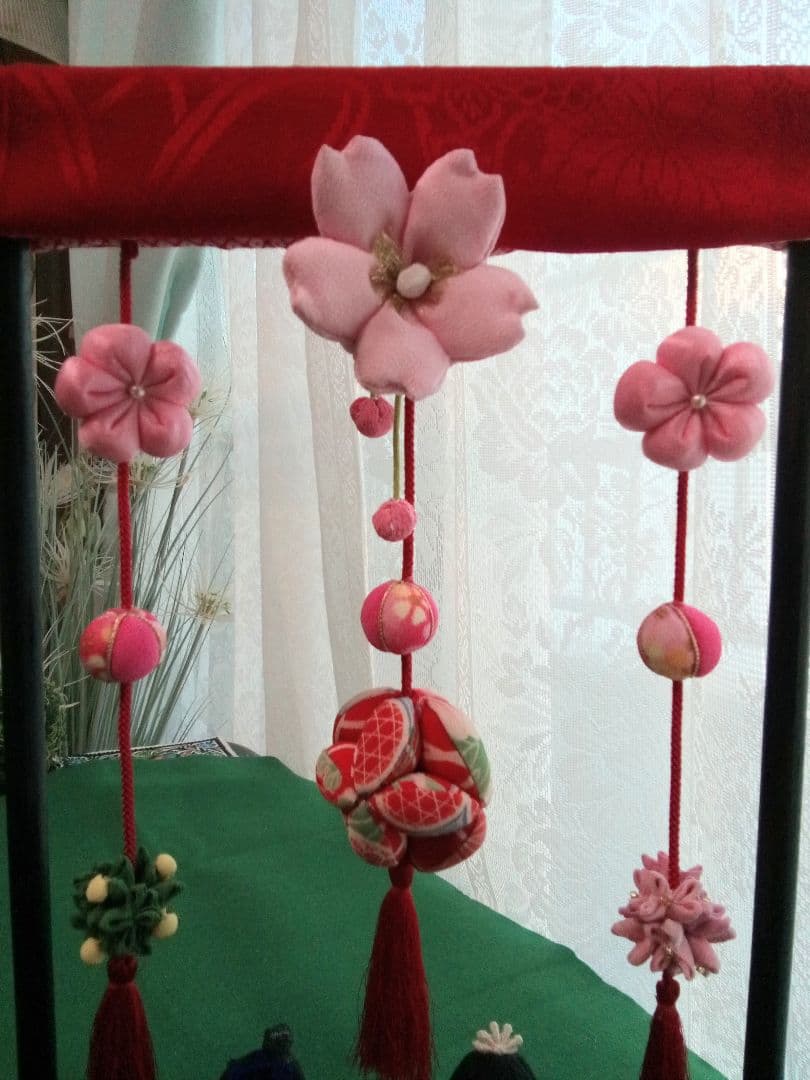 ちりめん細工　吊し飾りとお雛様