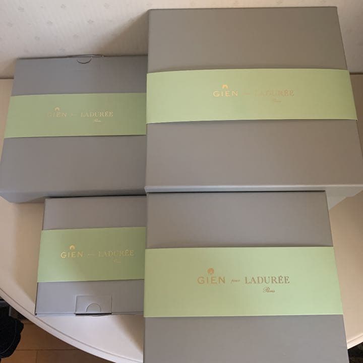 コンプリート♪新品未使用　ラデュレ×ジアン限定品　ポンパドゥール夫人