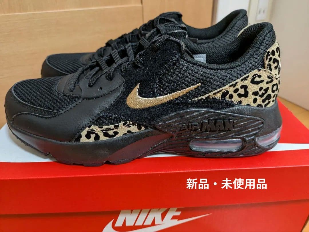 NIKE ブラック レオパード スニーカー