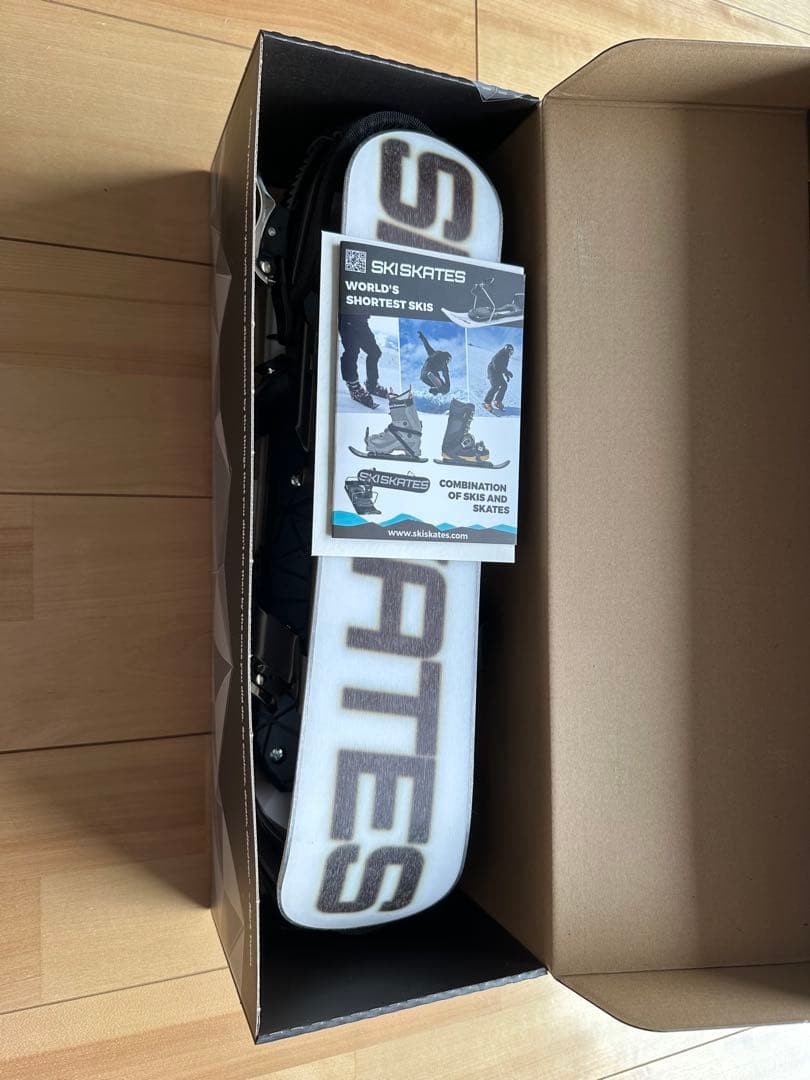 【週末限定お値下げ】 SKI SKATES ホワイト 新品未使用 正規品