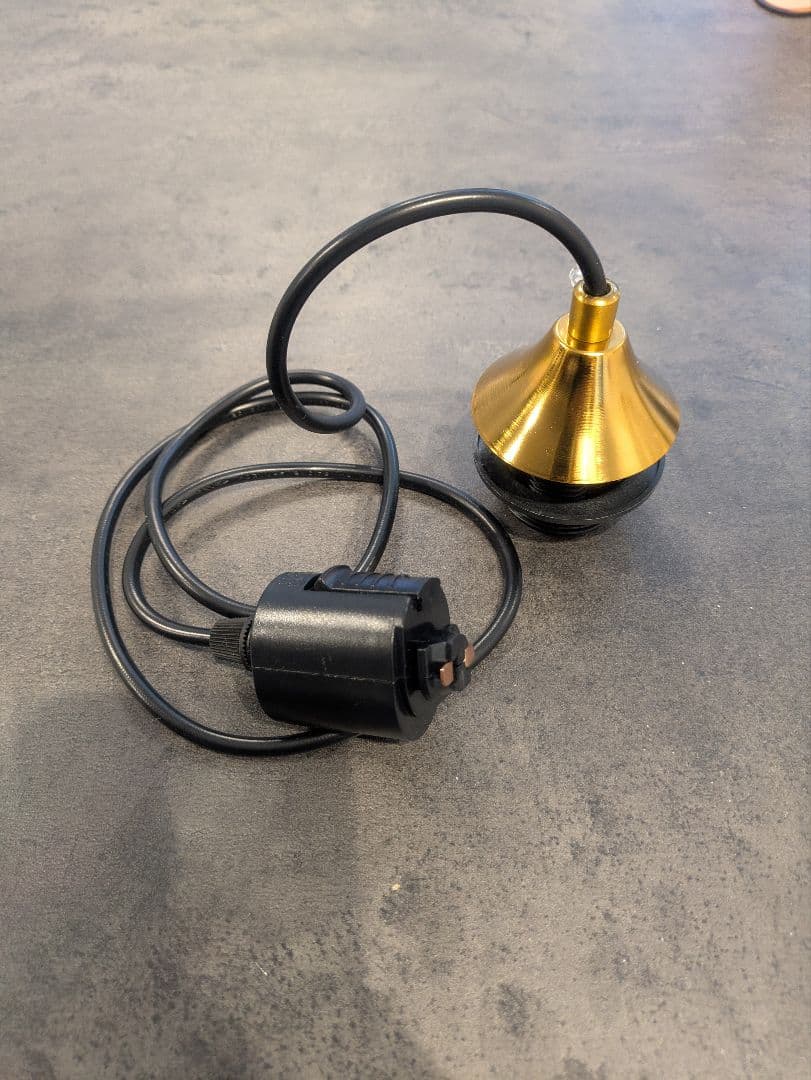 ペンダントライト新品3灯セット