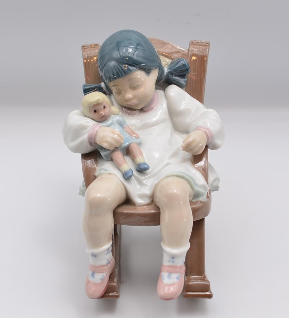 昼寝の時間　＃5448　★リヤドロ　スペイン　ポーセリン　光沢仕上　ヴィンテージ