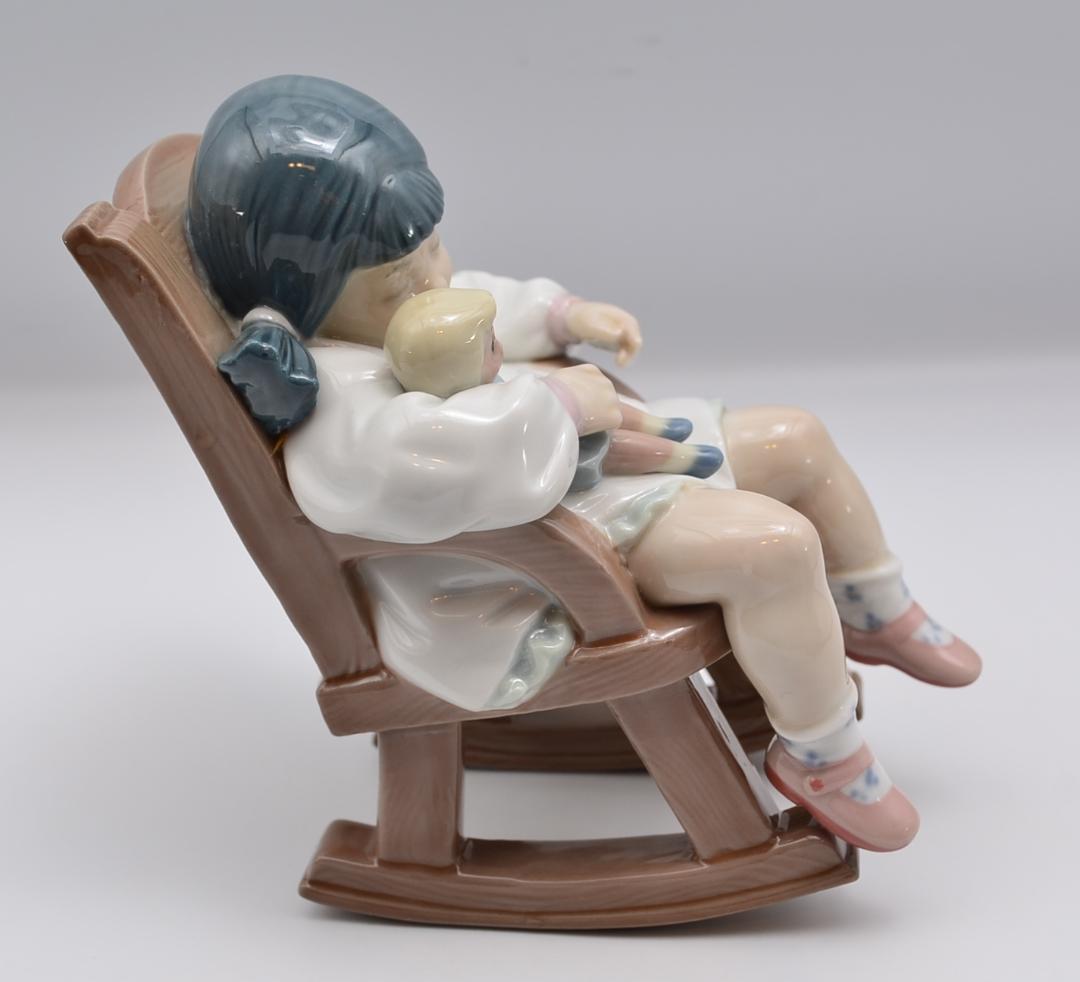 昼寝の時間　＃5448　★リヤドロ　スペイン　ポーセリン　光沢仕上　ヴィンテージ