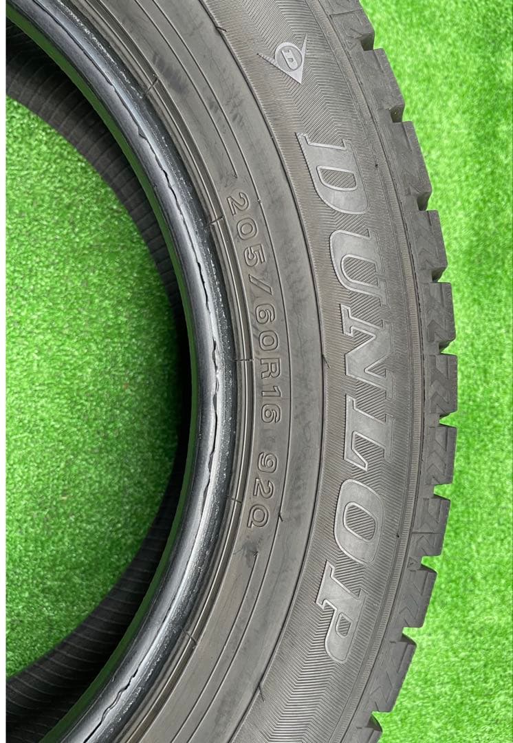 205-65-16ダンロップウィンターマックス WM02スタッドレスアルファード