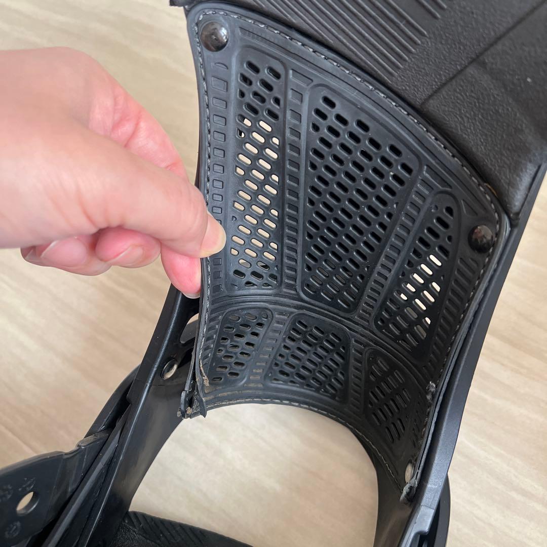 バートン マラヴィータ スノーボードビンディング