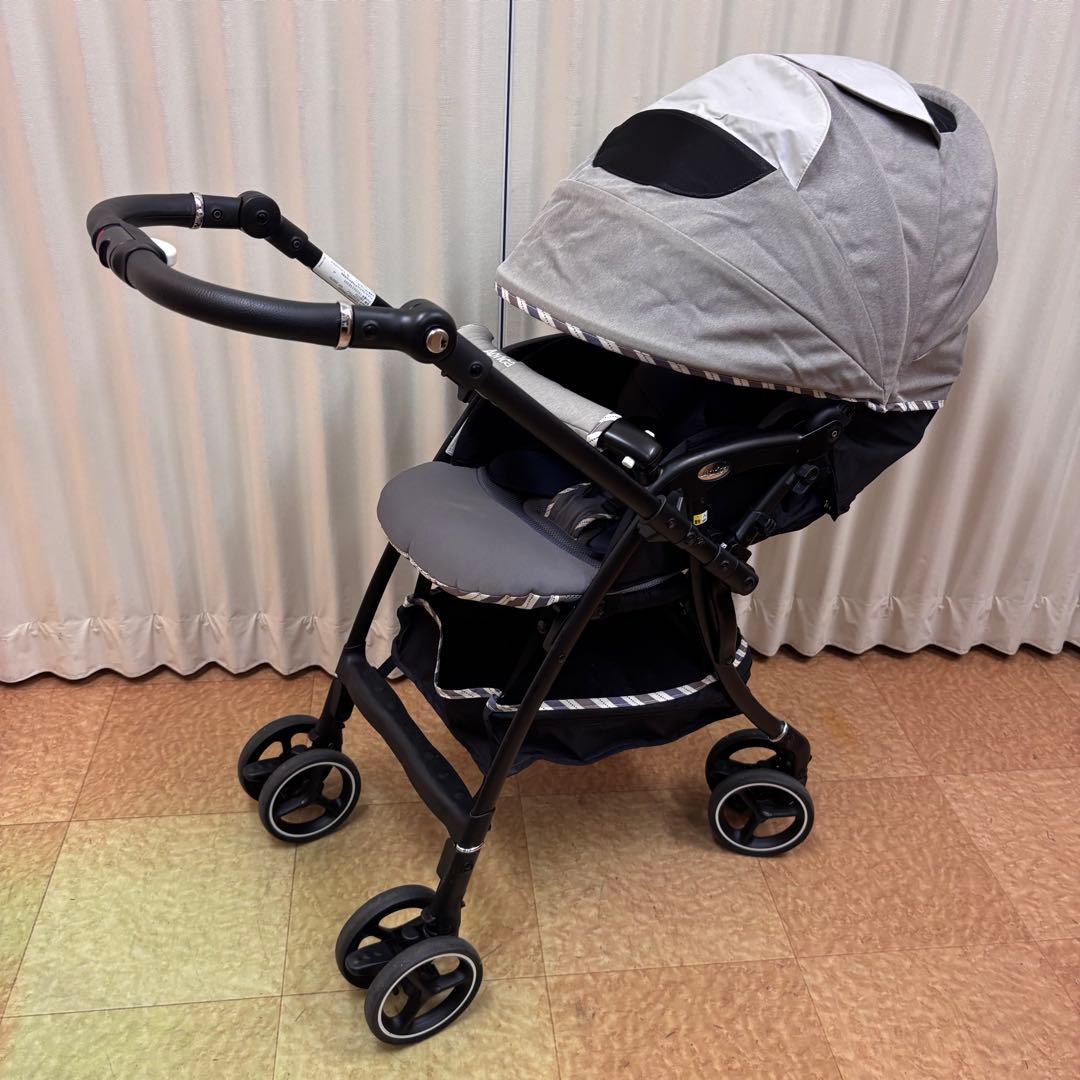 クリーニング済　☆綺麗☆　アップリカ　ラクーナエアー　コンパクト　革調ハンドル