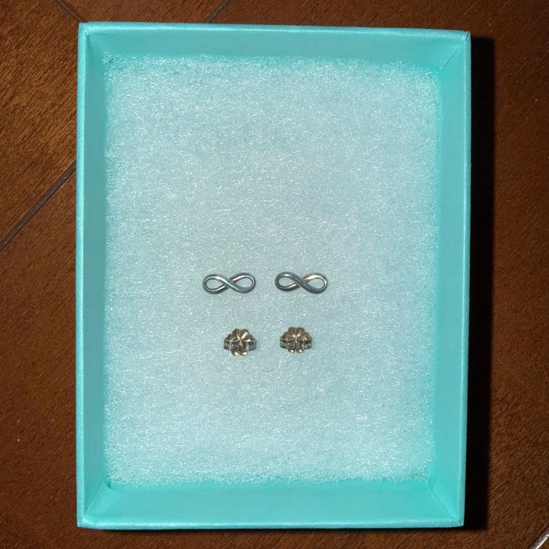 ティファニー　インフィニティ　ピアス