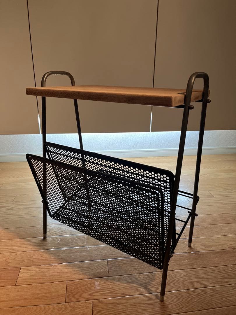 木製天板のメッシュラック