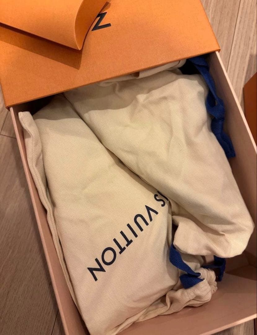 ルイ・ヴィトン ランアウェイ　スニーカー　1A4XNG