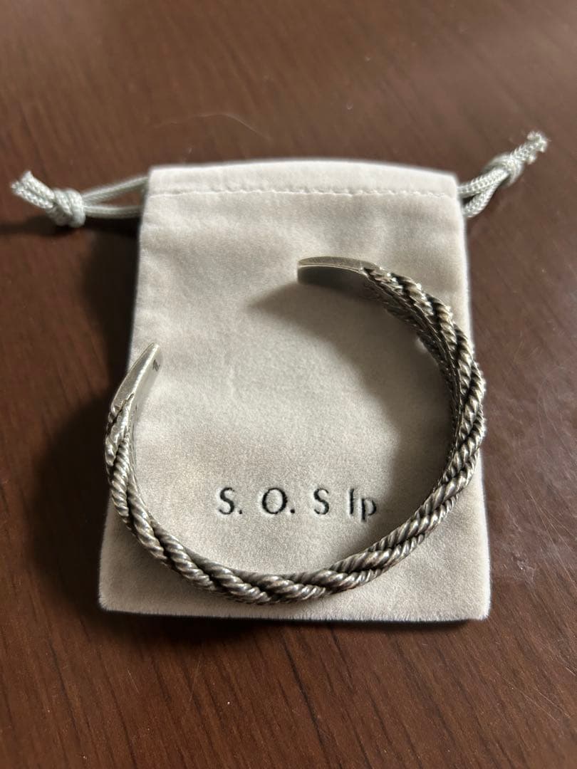 S.O.S. シルバー ツイスト編み バングル　gunda
