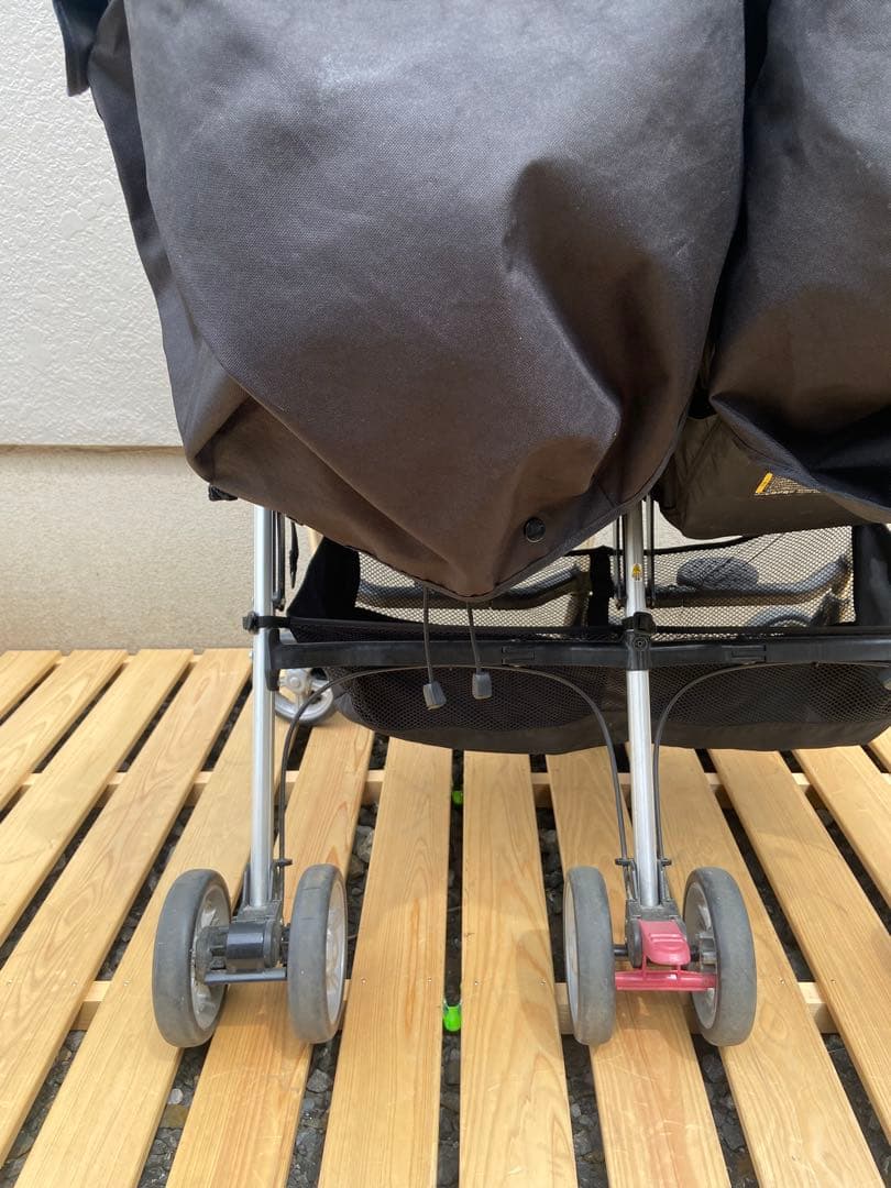 【美品】Combi コンビ ツインスピン GC 2人乗り ベビーカー 双子 兄弟