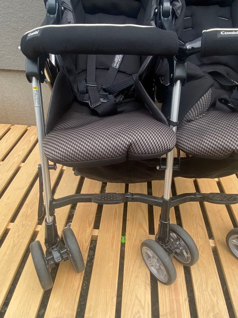 【美品】Combi コンビ ツインスピン GC 2人乗り ベビーカー 双子 兄弟