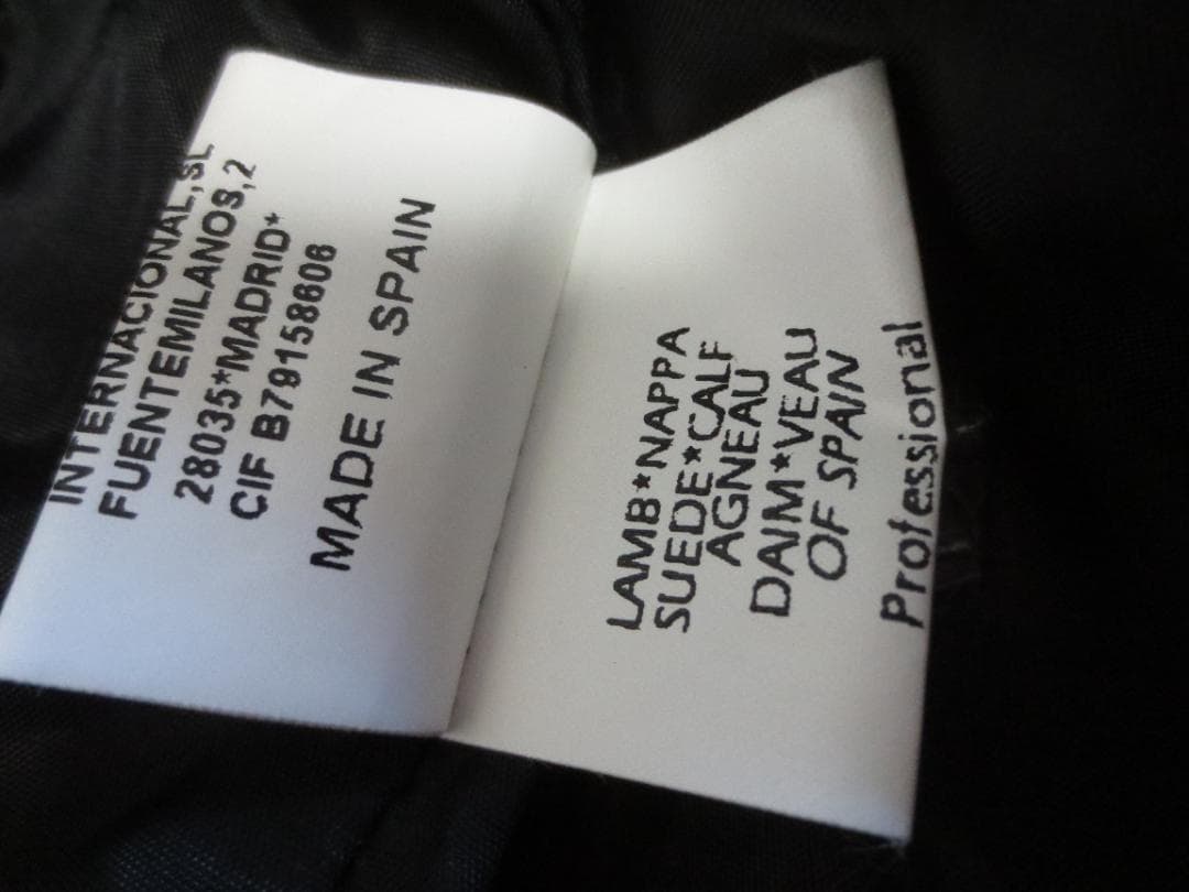 スペインGILLES RICART ジルリカルトラムスキンレザーコートプッチ風