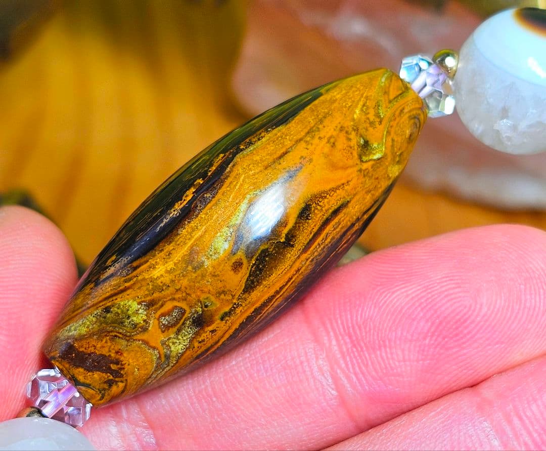 あらゆる邪気や魔を払う‼️九眼頁岩石のブレス