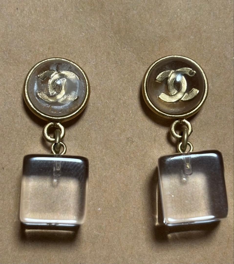 シャネル　クリア　キューブ　ピアス　CHANEL ココシャネル