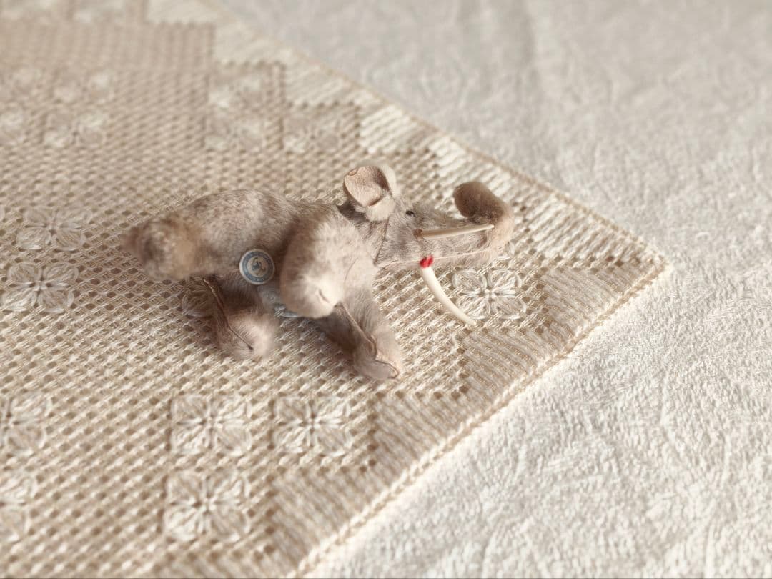 * vintage elephant ❀ * もふもふ 小さな 象さん