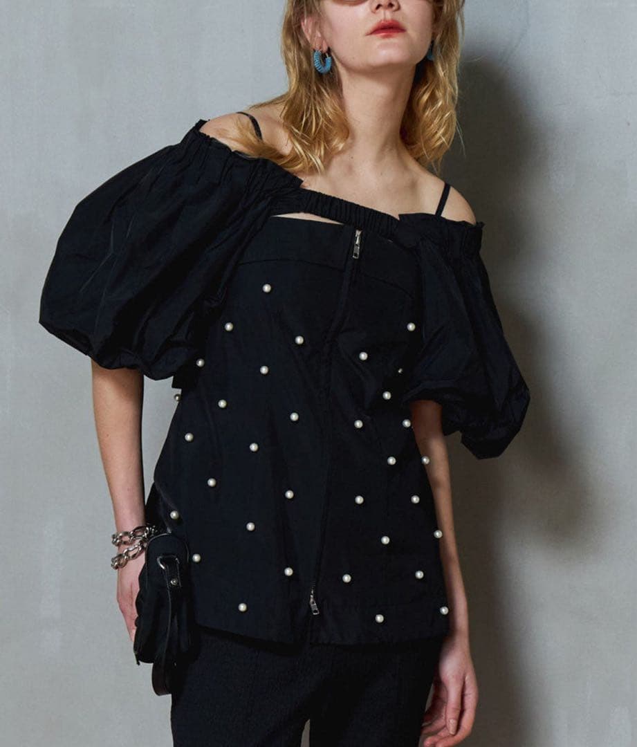 Pearl Volume Sleeve Topsパールボリュームスリーブトップス