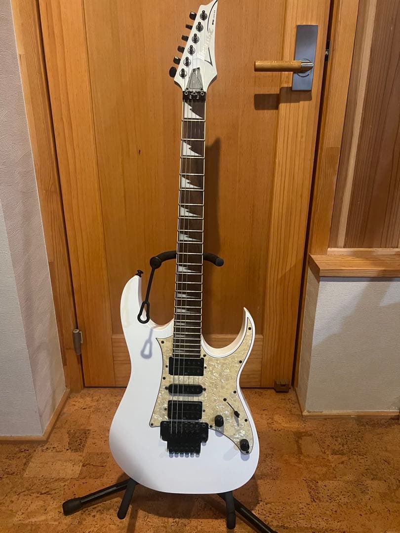 ibanez RG450DXB ホワイト