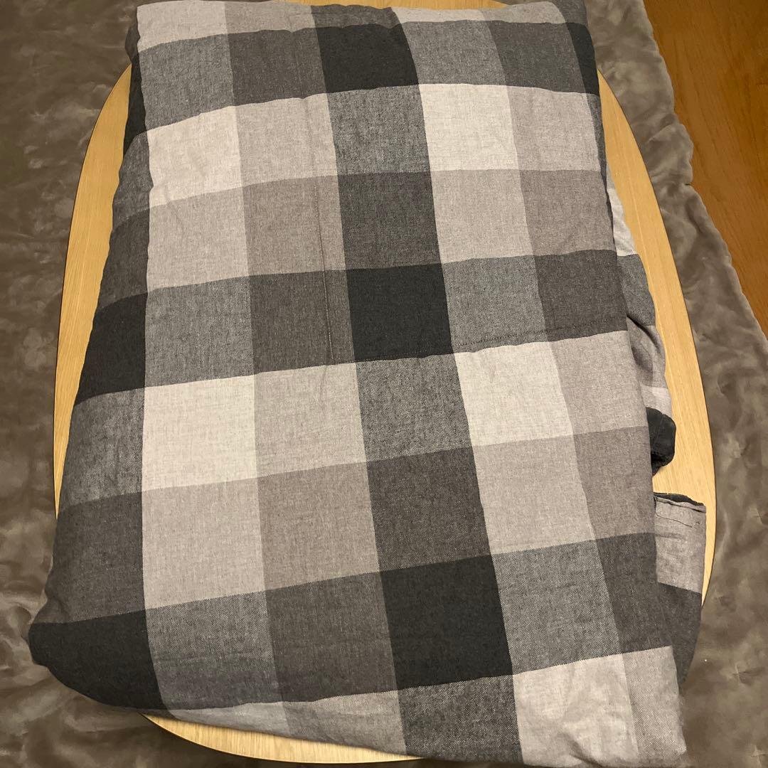 無印良品　木製 楕円形 こたつ 小　チェック柄布団、ラグセット