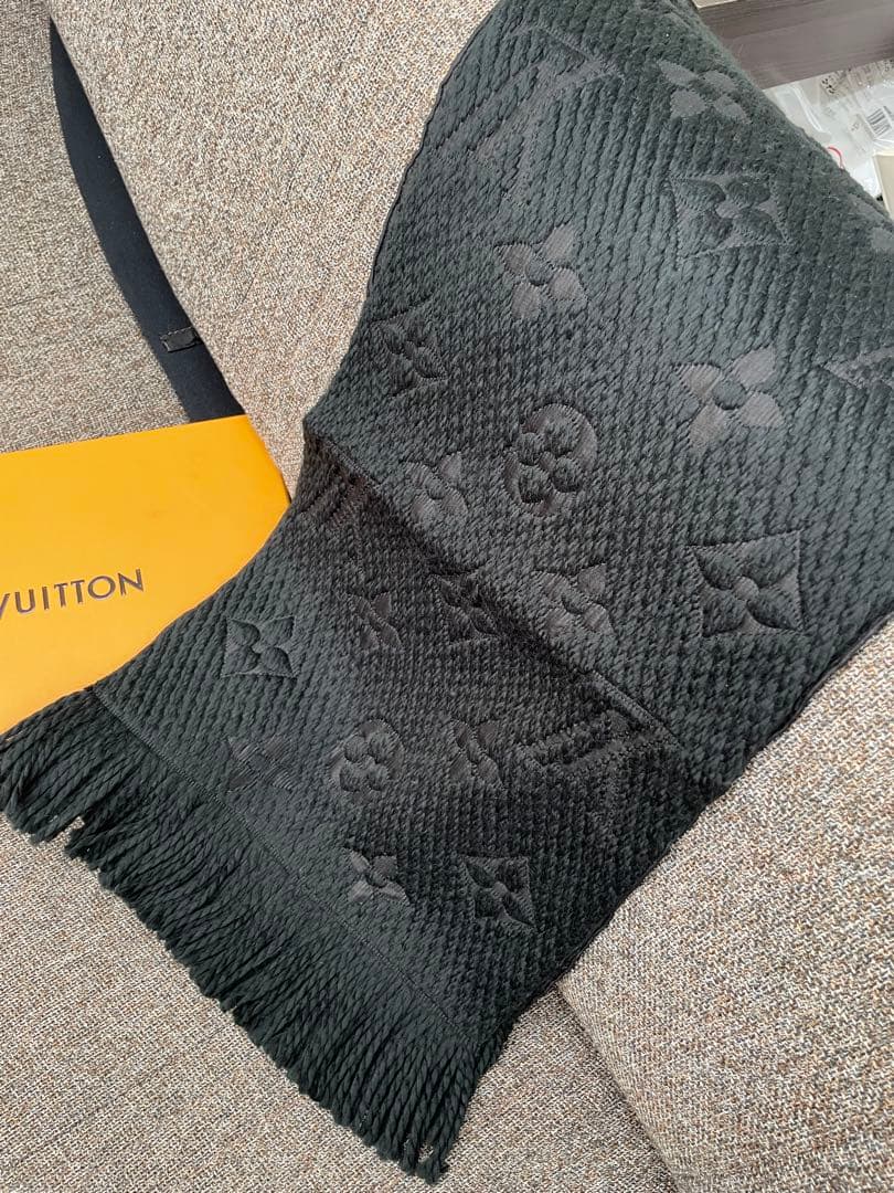 【美品】LOUIS VUITTON モノグラム ウールマフラー ブラック