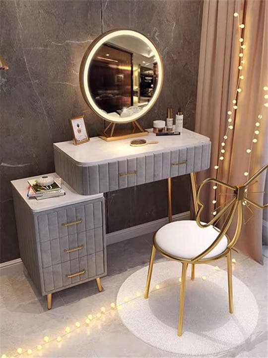 オシャレドレッサー　ベージュデスク引き出し2杯LEDミラー　椅子　棚4点セット