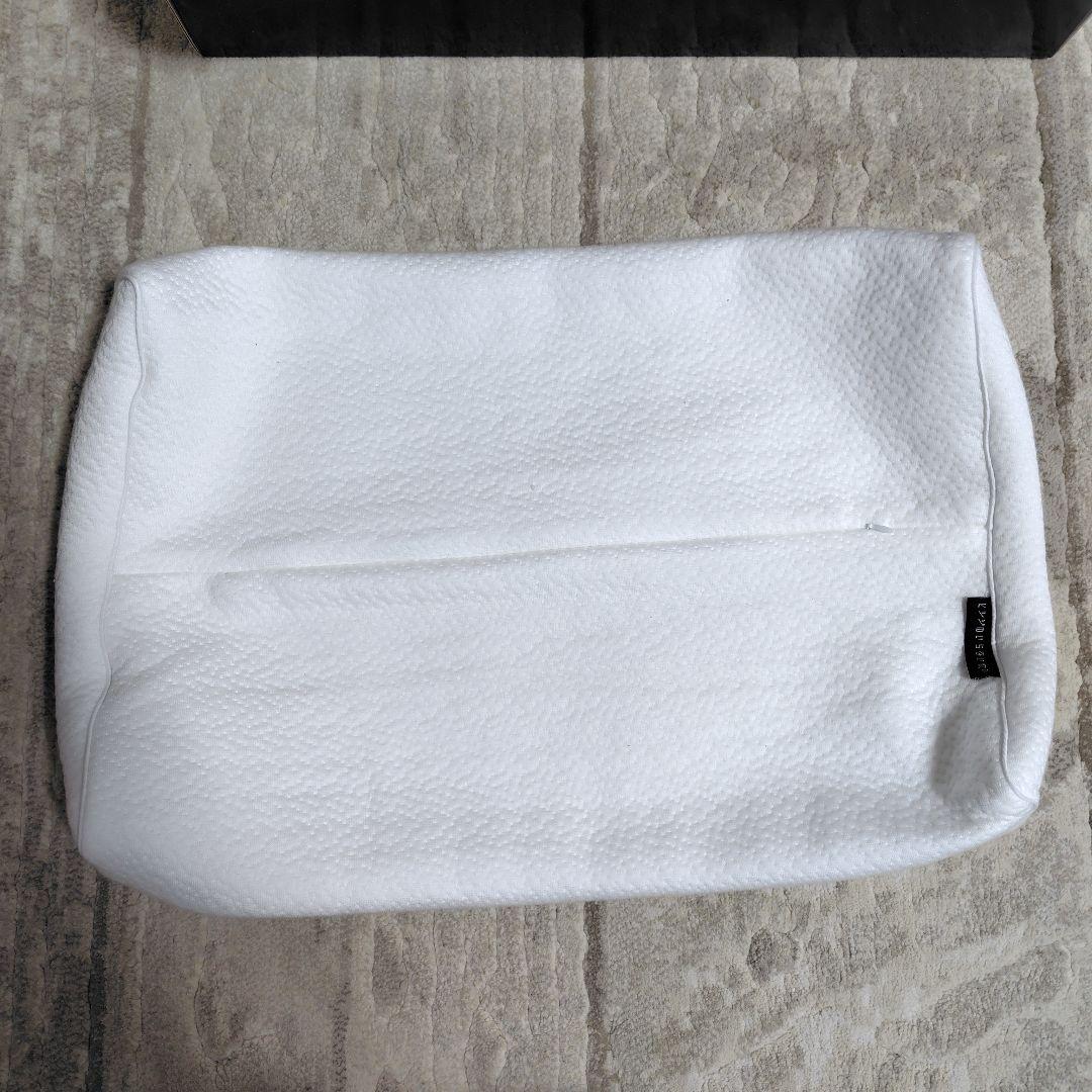 ●ひまわり●　♥未使用に近い♥　❣️美品❣️　羊のいらない枕　枕カバーあり