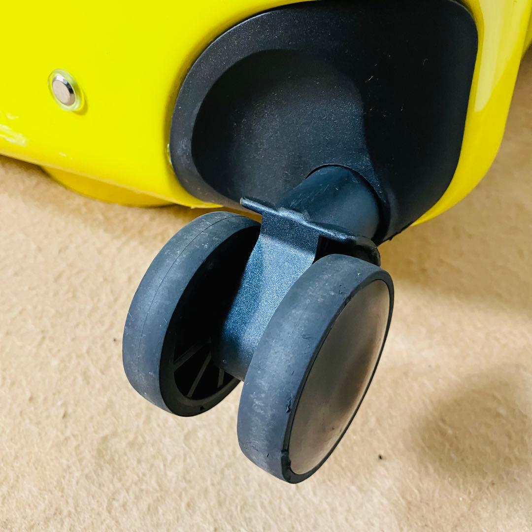 noricco のりっこ バナナ型 トラベルケース 4輪 キッズ イエロー