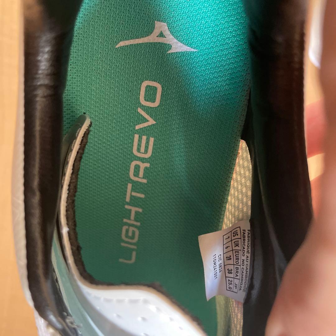 Mizuno ライトレボ　ワイド　ホワイト スパイク