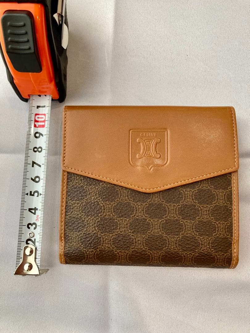 セリーヌ　三つ折り財布　レザー　茶色