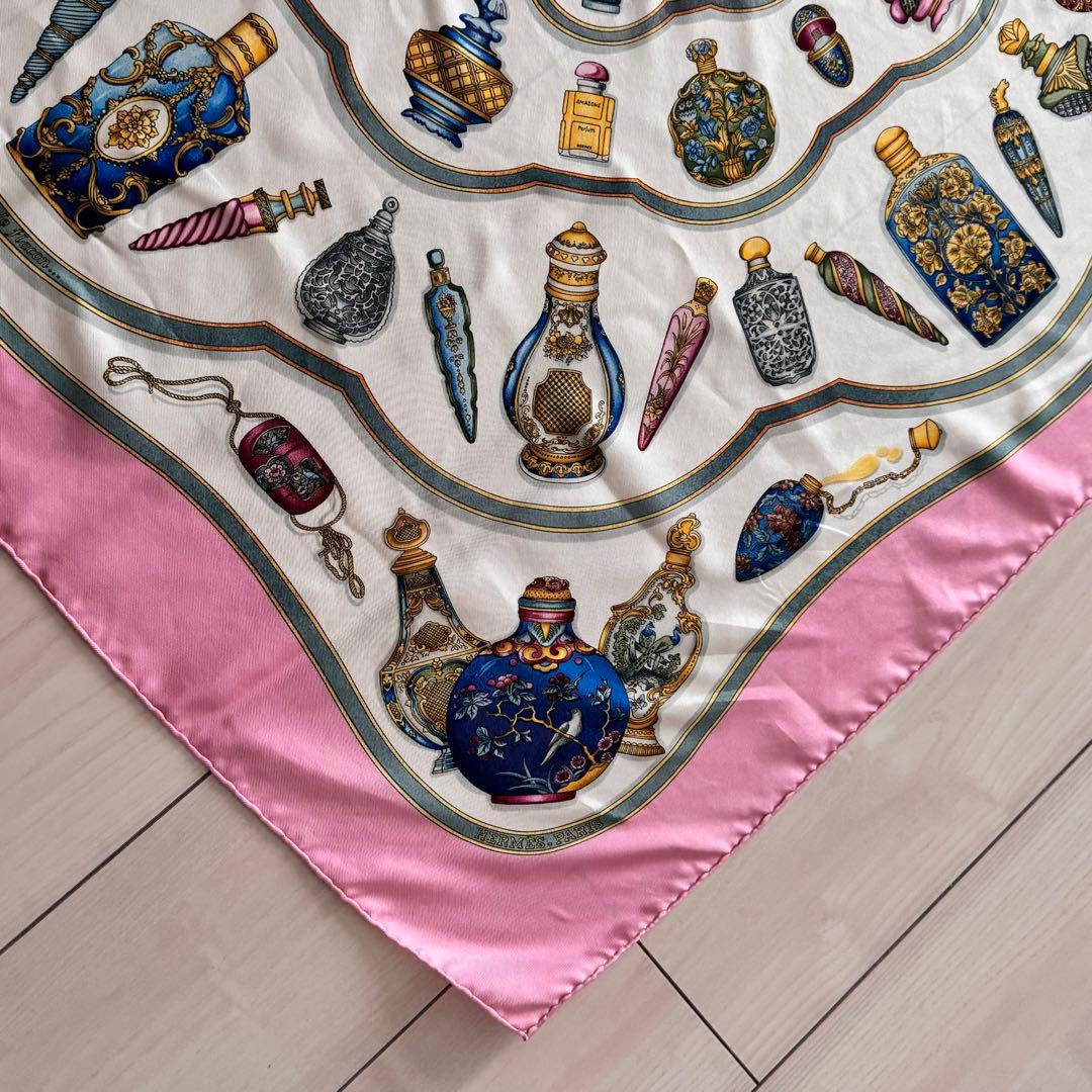 エルメス　香水瓶　スカーフ　大判　ピンク