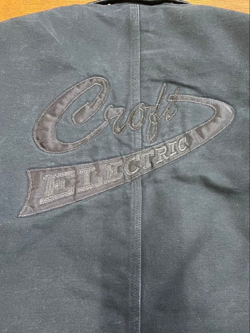 カーハート　トラディショナルジャケット　ブラック短丈　企業ロゴ　フェード　深緑