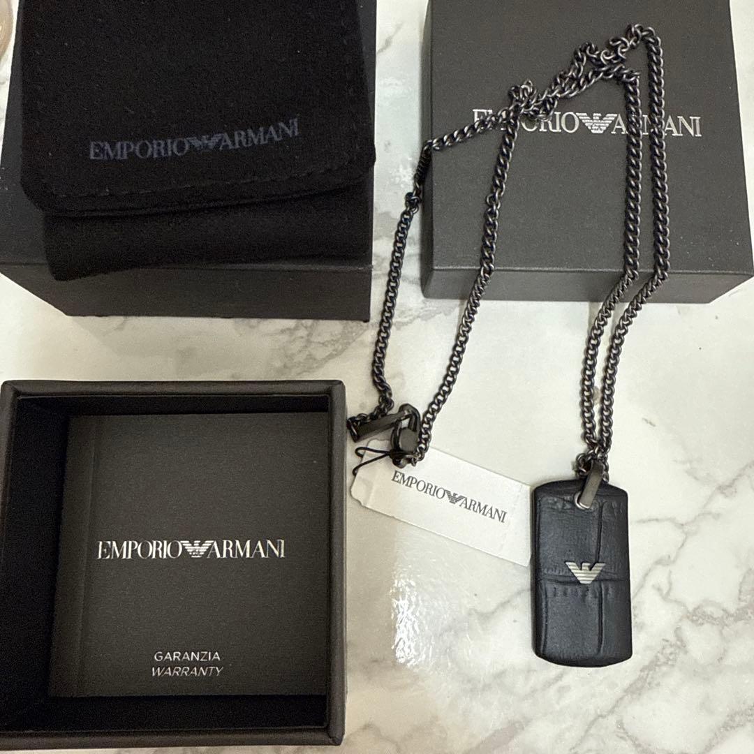 エンポリオアルマーニ ネックレス ブラックレザー