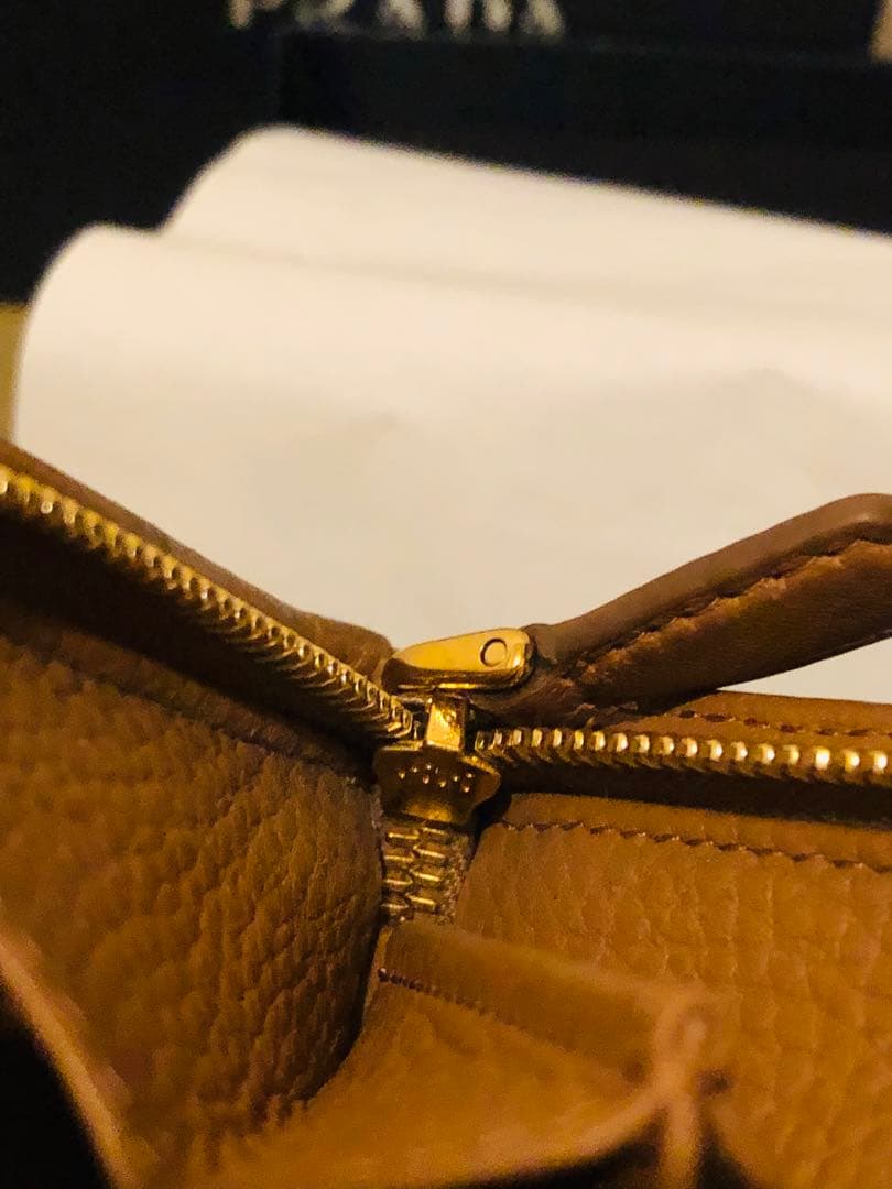 PRADA ブラウン 二つ折り財布(ICチップ(RFID)搭載)