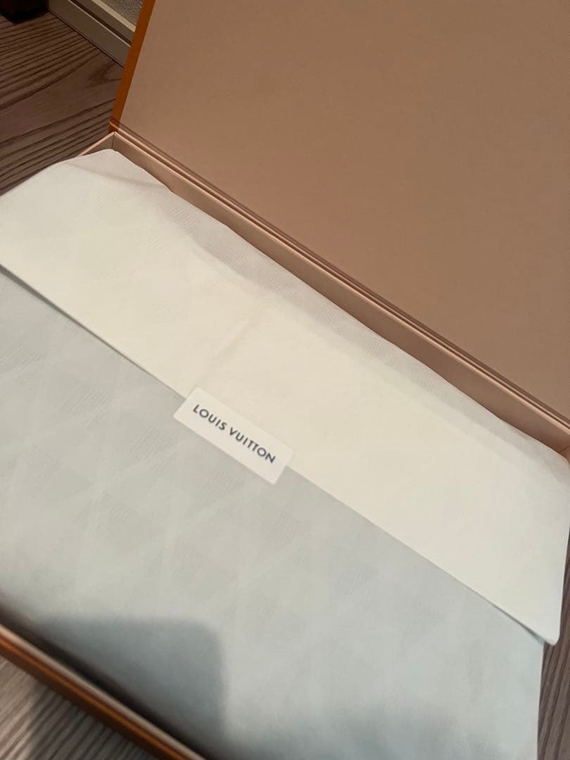 定価30万　新品未使用 LOUIS VUITTON ニット グレー M