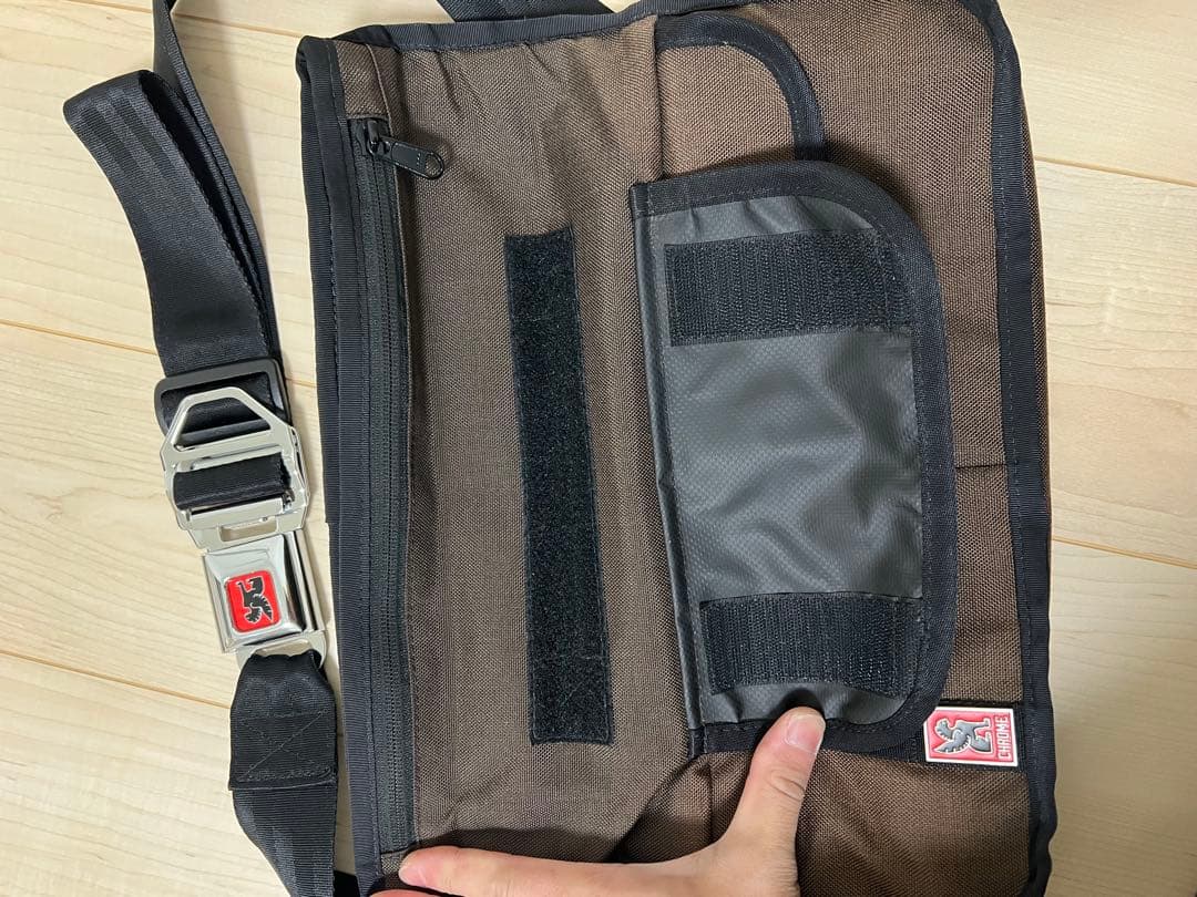 Chrome メッセンジャー バッグ　防水