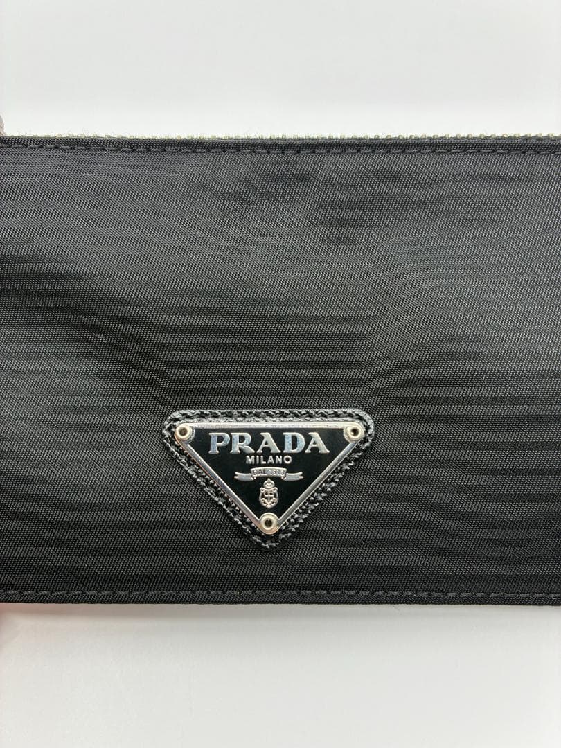 PRADA プラダ 小物入れ ポーチ 小銭入れ カードケース A1356B4