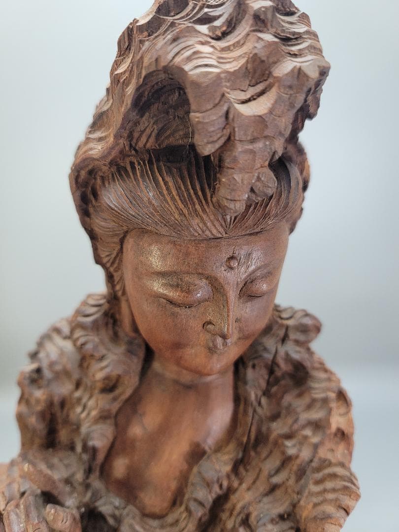 龍眼木 彫刻 観音菩薩 高62cm