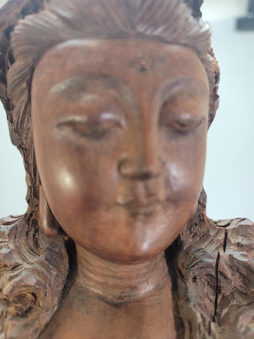 龍眼木 彫刻 観音菩薩 高62cm