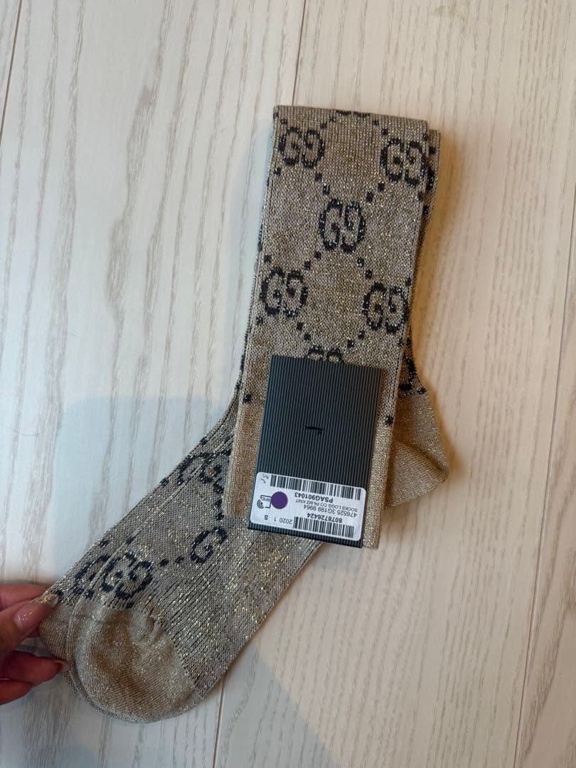 GUCCI GGロゴデザイン ベージュソックス
