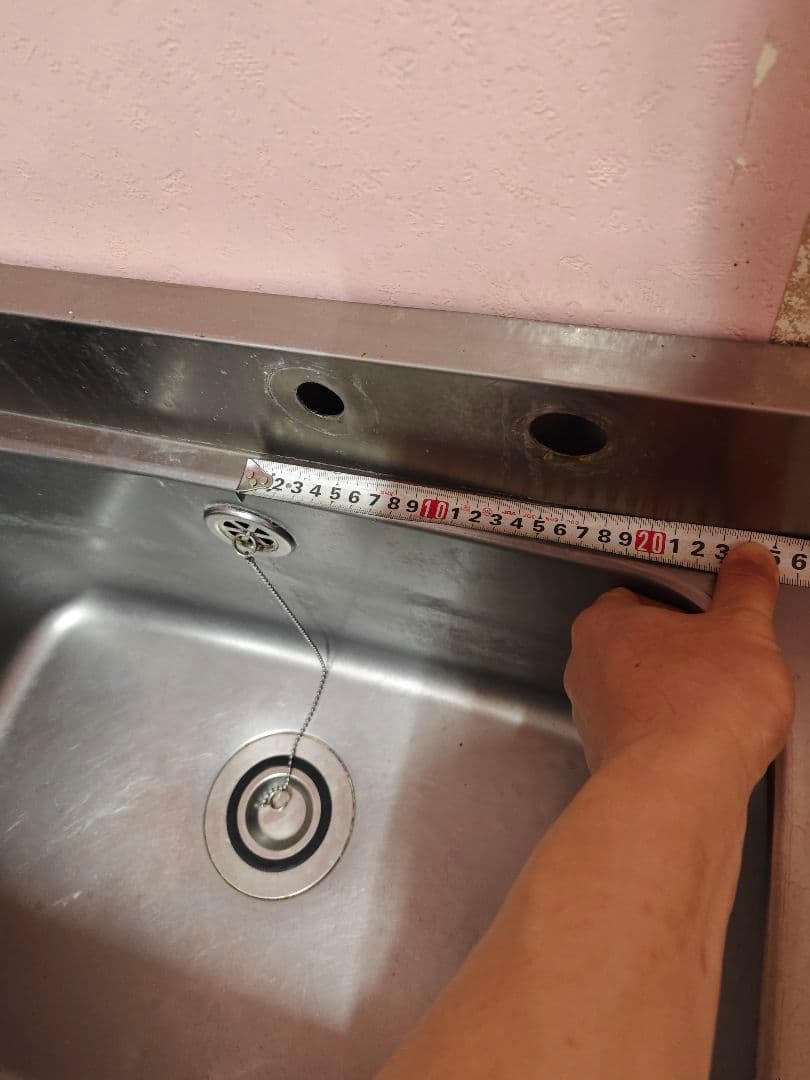 ステンレスシンク 下部棚付き東京都福生市の出品になります、引き取りのみ