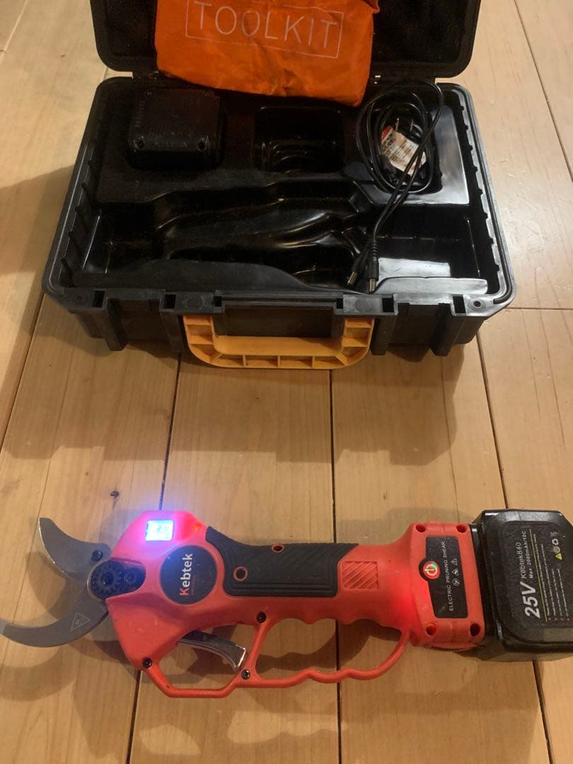 Kebtek840 電動剪定鋏 充電式