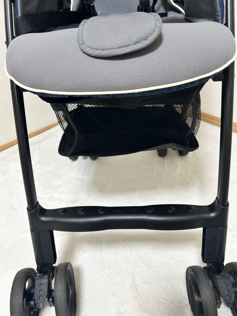 Thái Hoàng ページ、