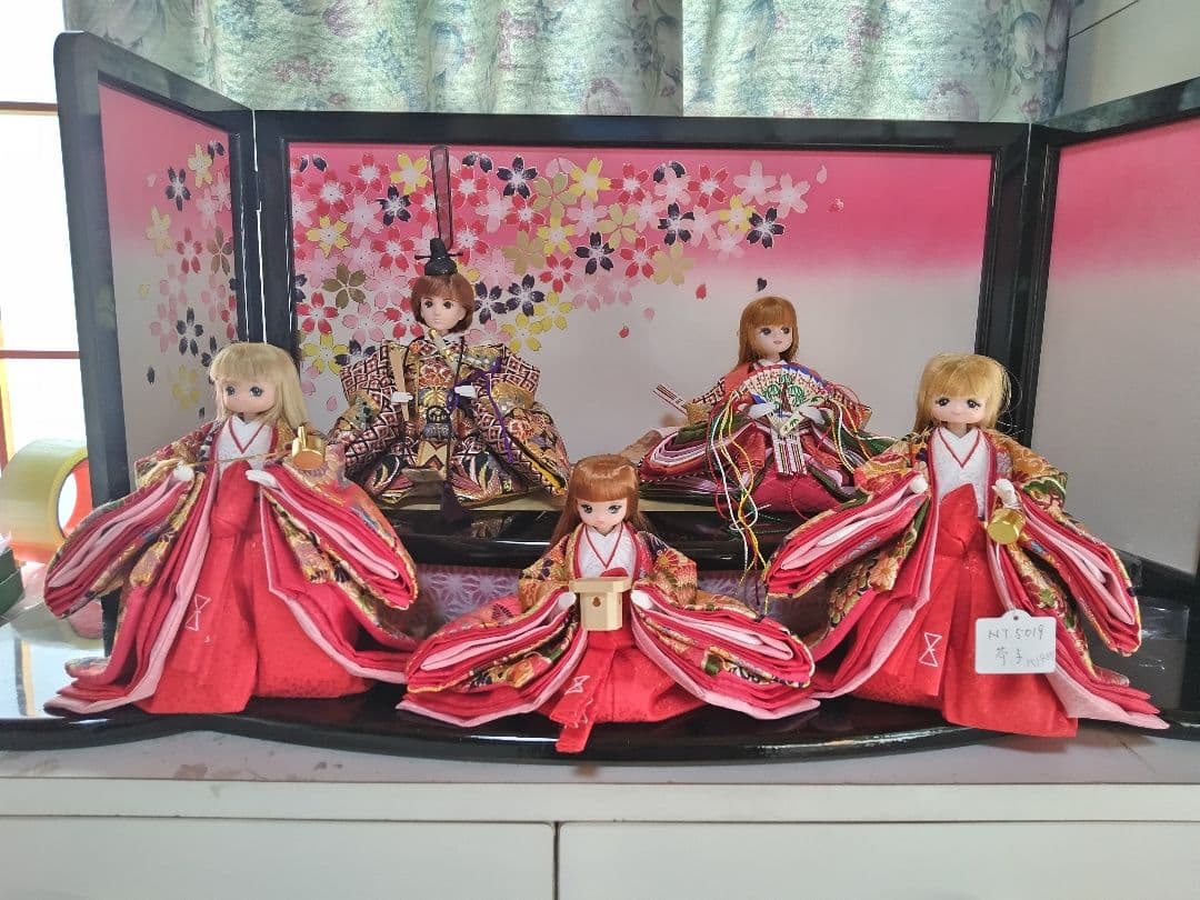 リカちゃん　雛人形 ② 親王と三人官女（リメイク品）