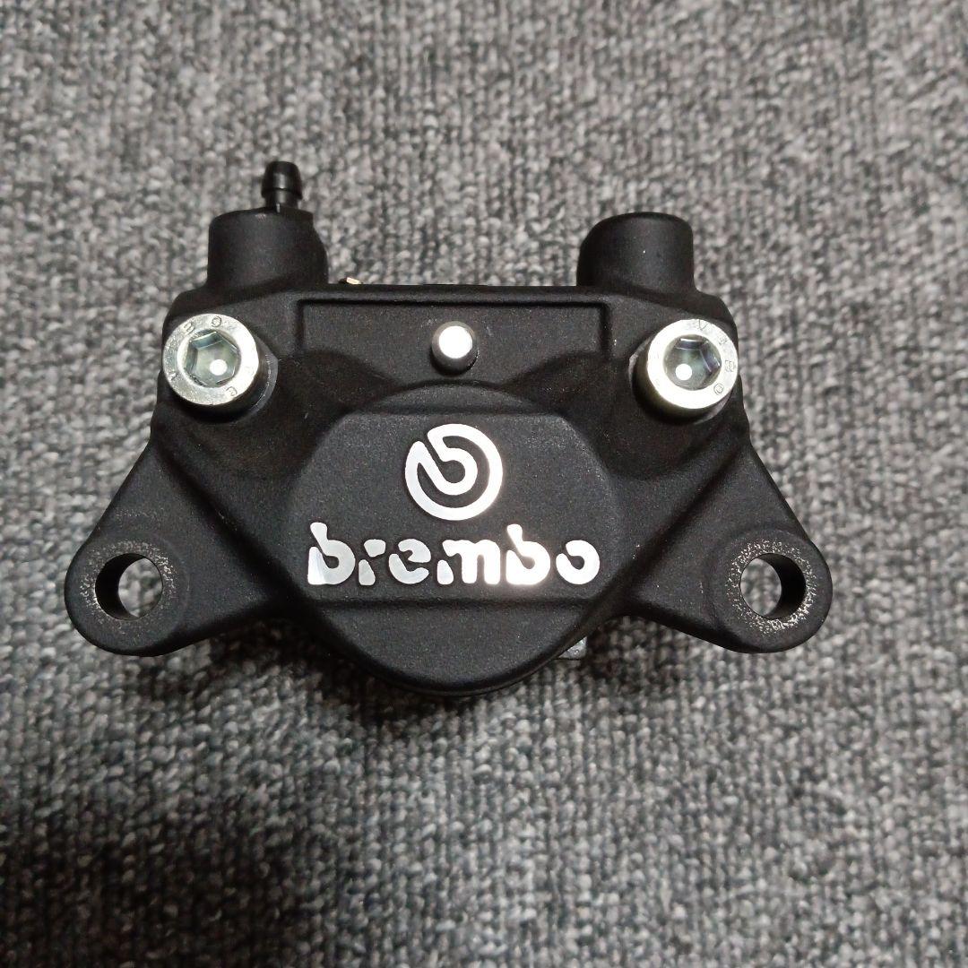 ブレンボ 2ピストンキャリパー ブラック 2POT・　84mm