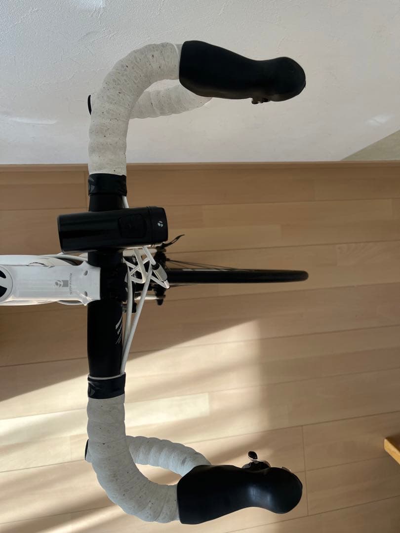 mokeです　TREK Madone4.3 カーボン